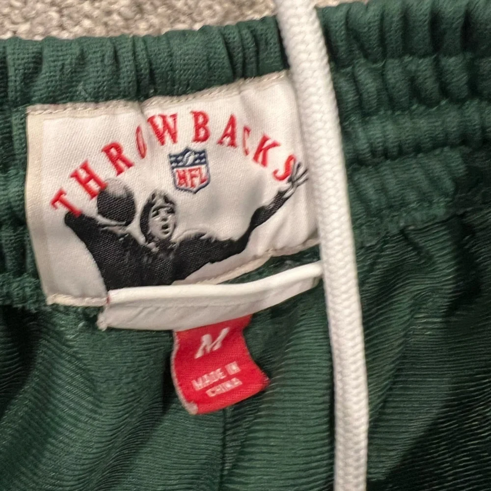 Mitchell & Ness Men’s Packers Athletic Shorts Throwbacks Size medium - Picture 3 of 5